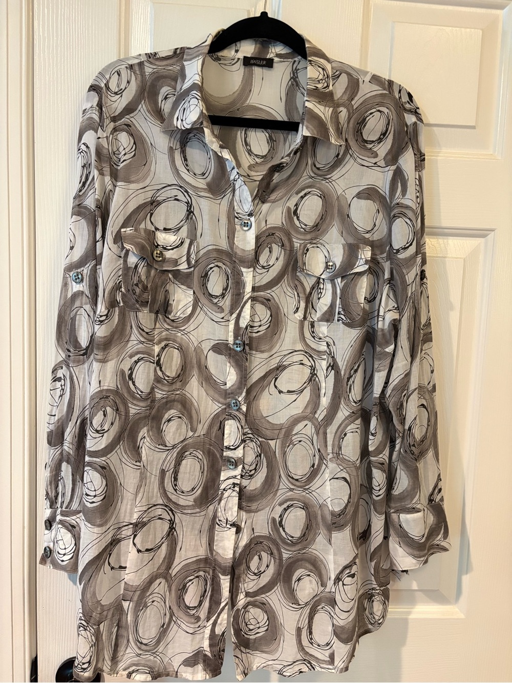 Basler Grey & White Abstract Circle Button-Front Shirt